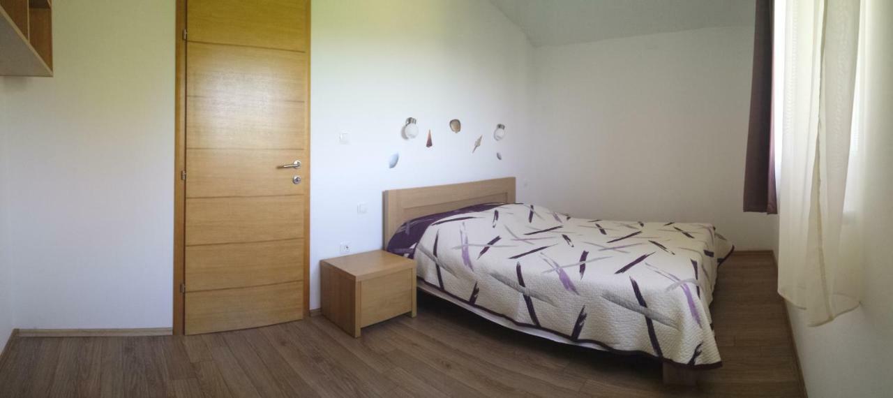 Apartmani Luna Novalja Ngoại thất bức ảnh