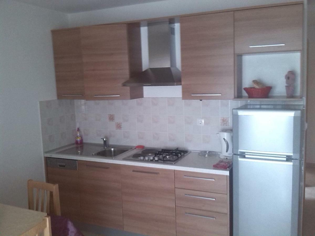 Apartmani Luna Novalja Ngoại thất bức ảnh